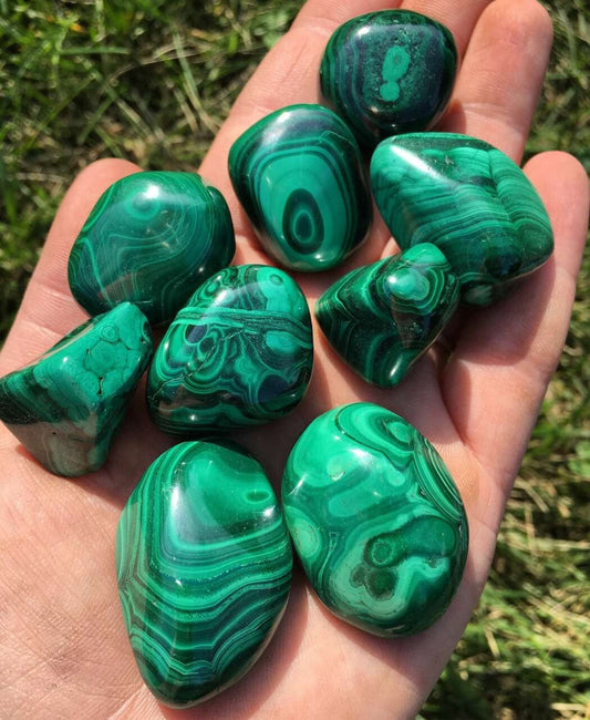 ✨ Malachite: The Stone of Transformation 💚