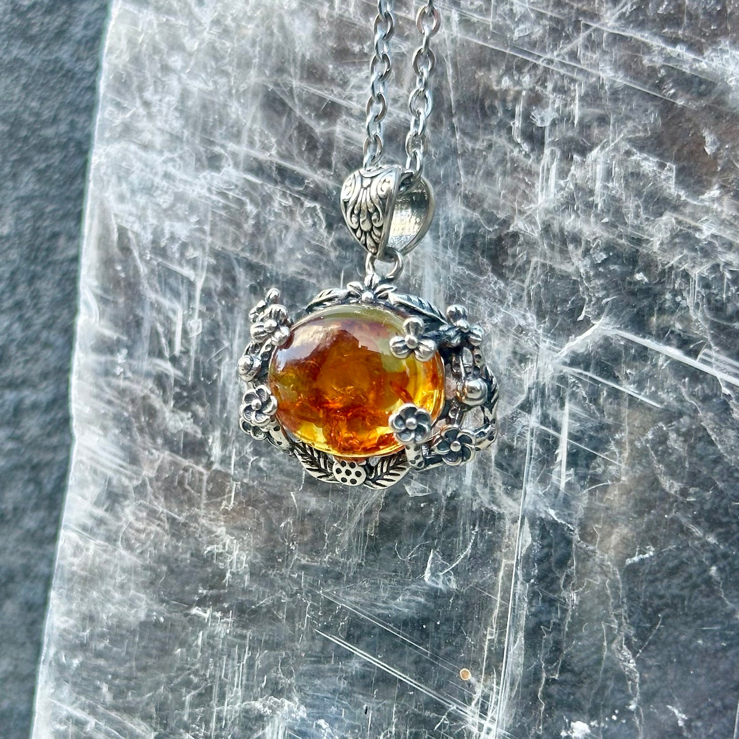 Ornate 925 Amber Pendant