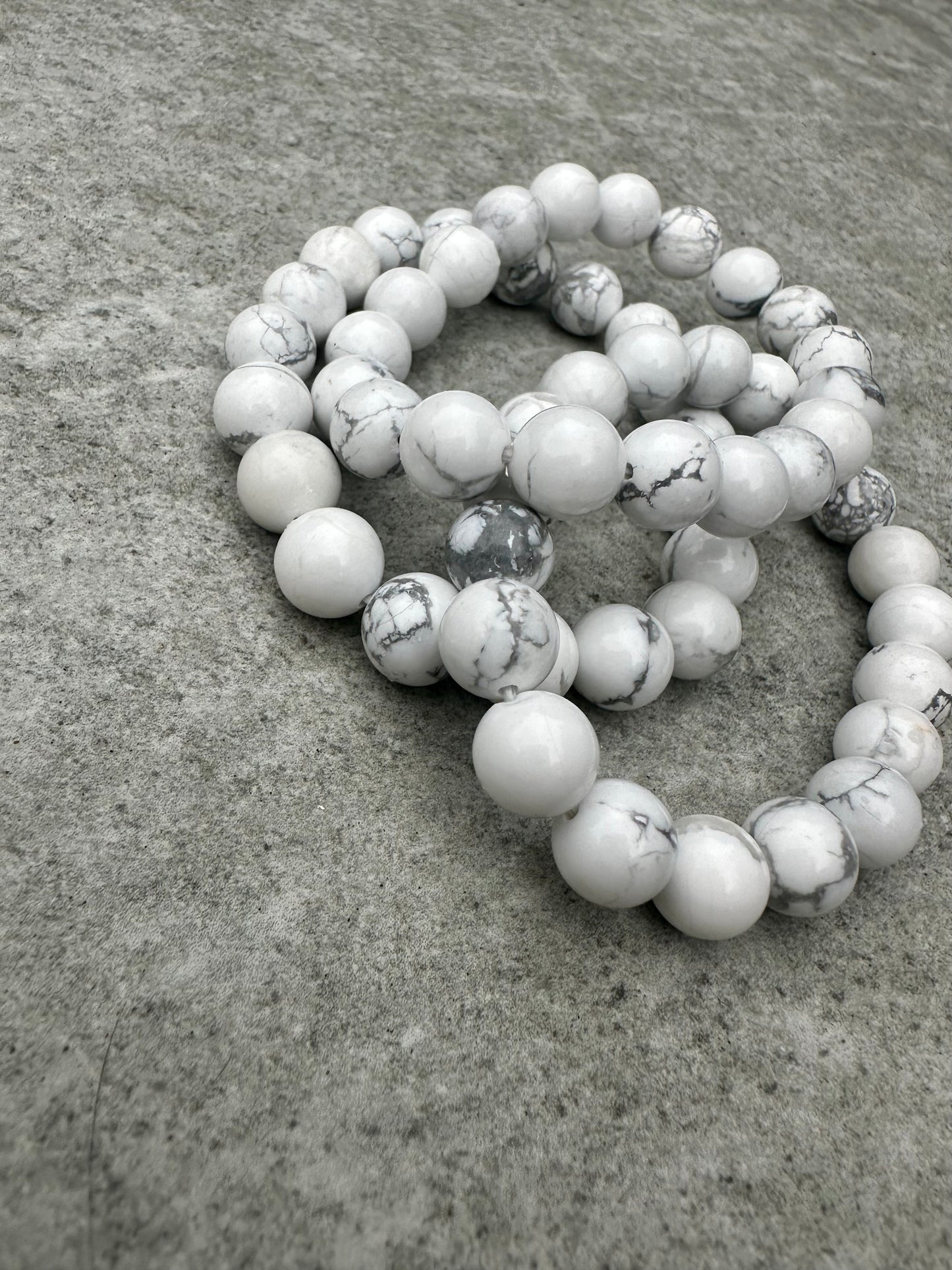 Howlite 10mm Bracelets