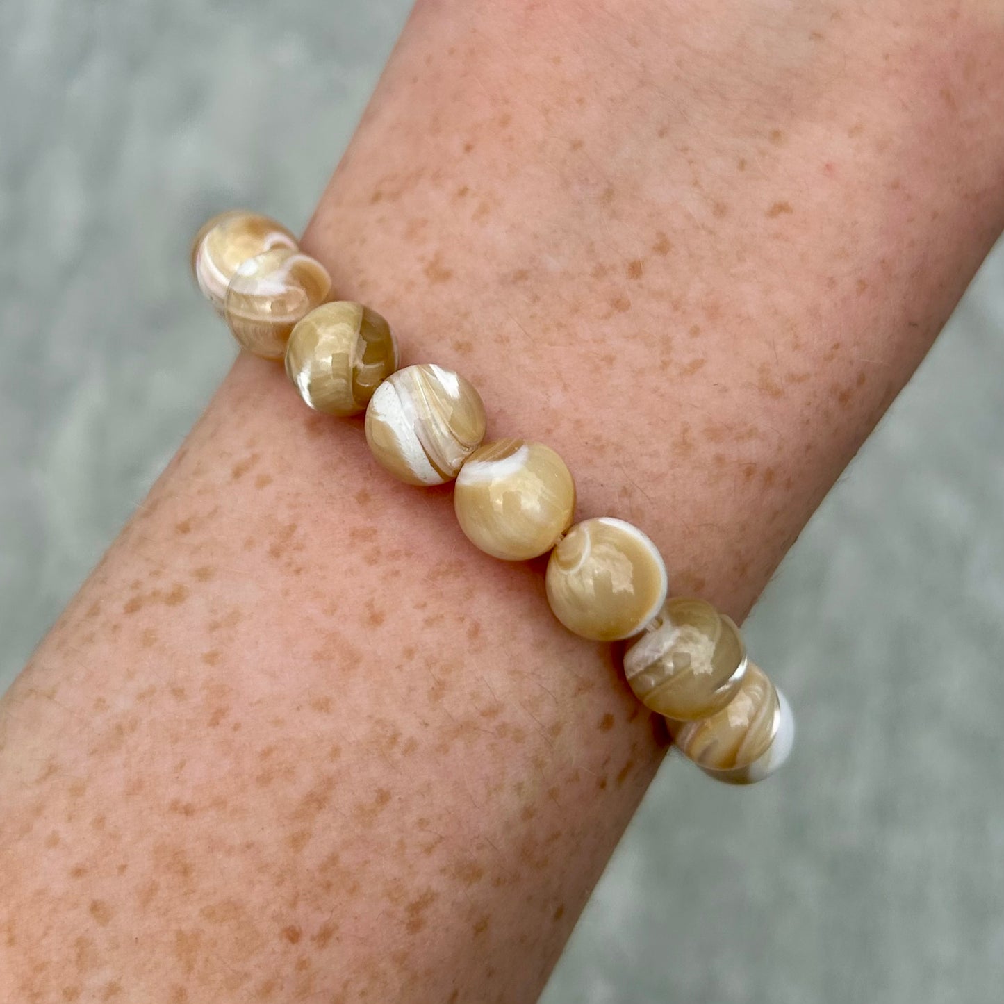Gold Shell Bracelets 8mm