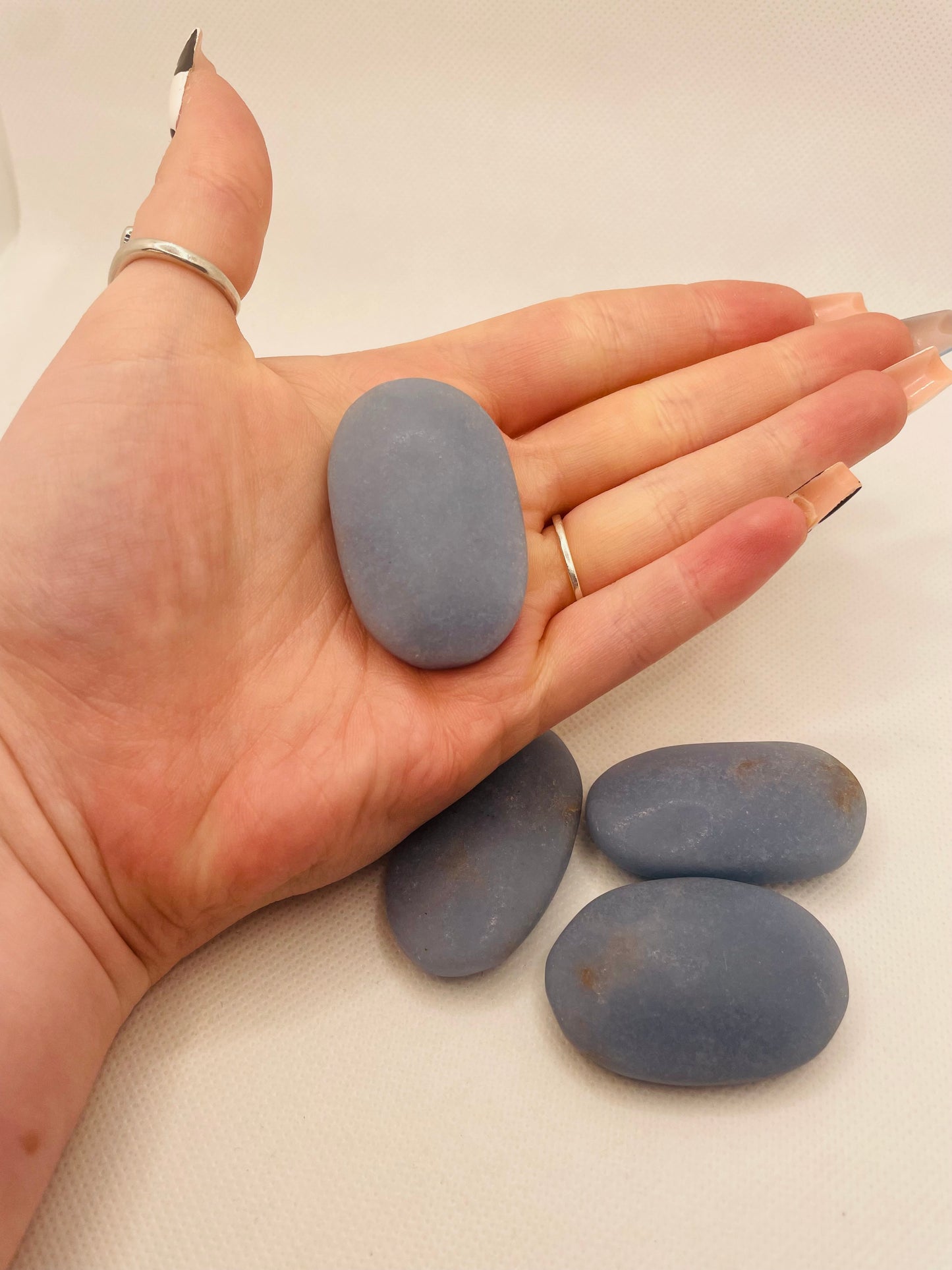 Angelite Palms