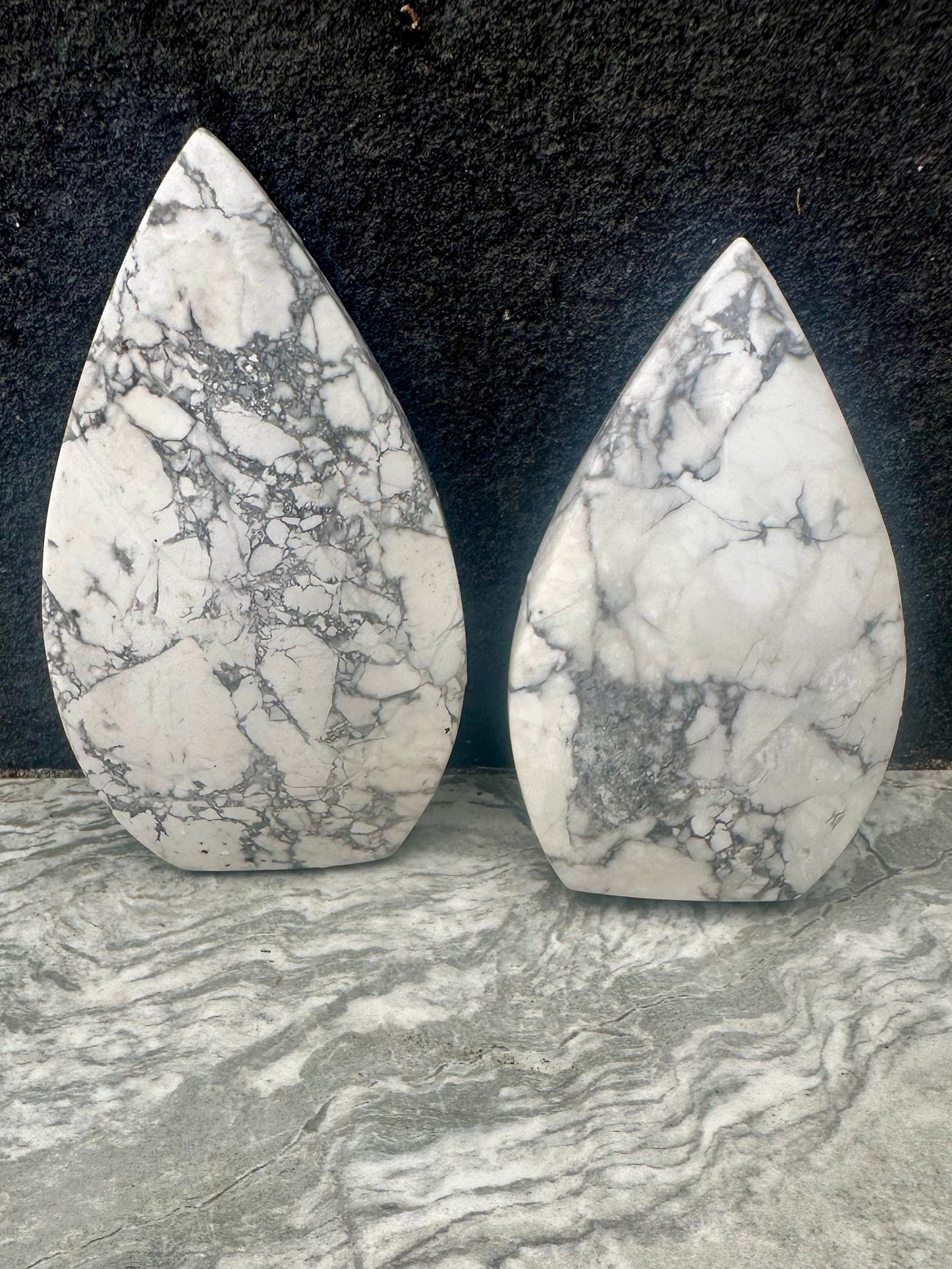 Howlite Flames