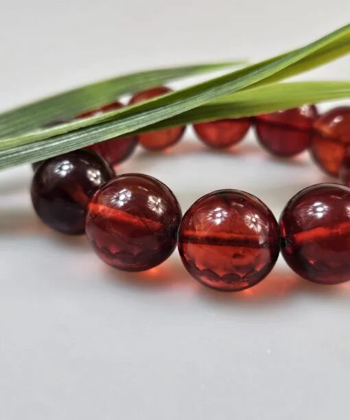 6mm Cherry Amber Bracelet – Natural Warmth and Timeless Beauty
