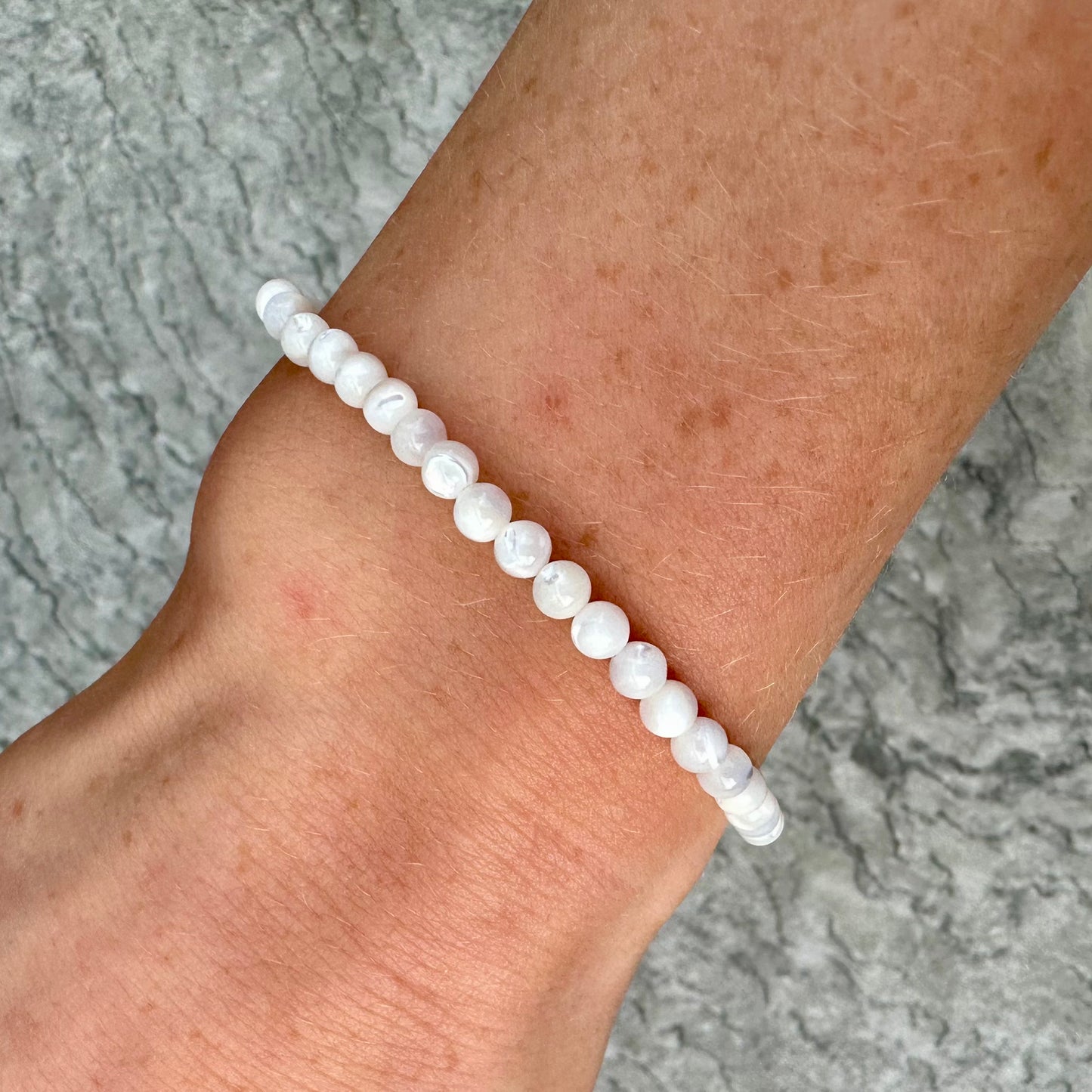 White Shell Bracelets 4mm