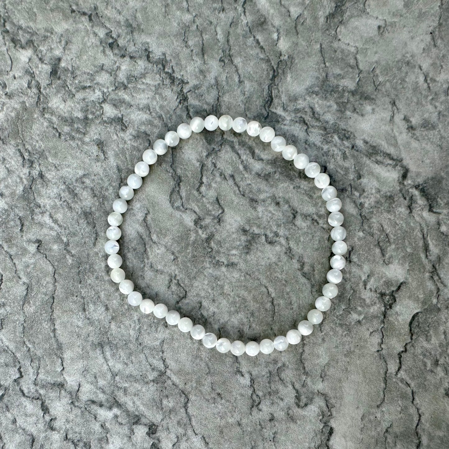White Shell Bracelets 4mm