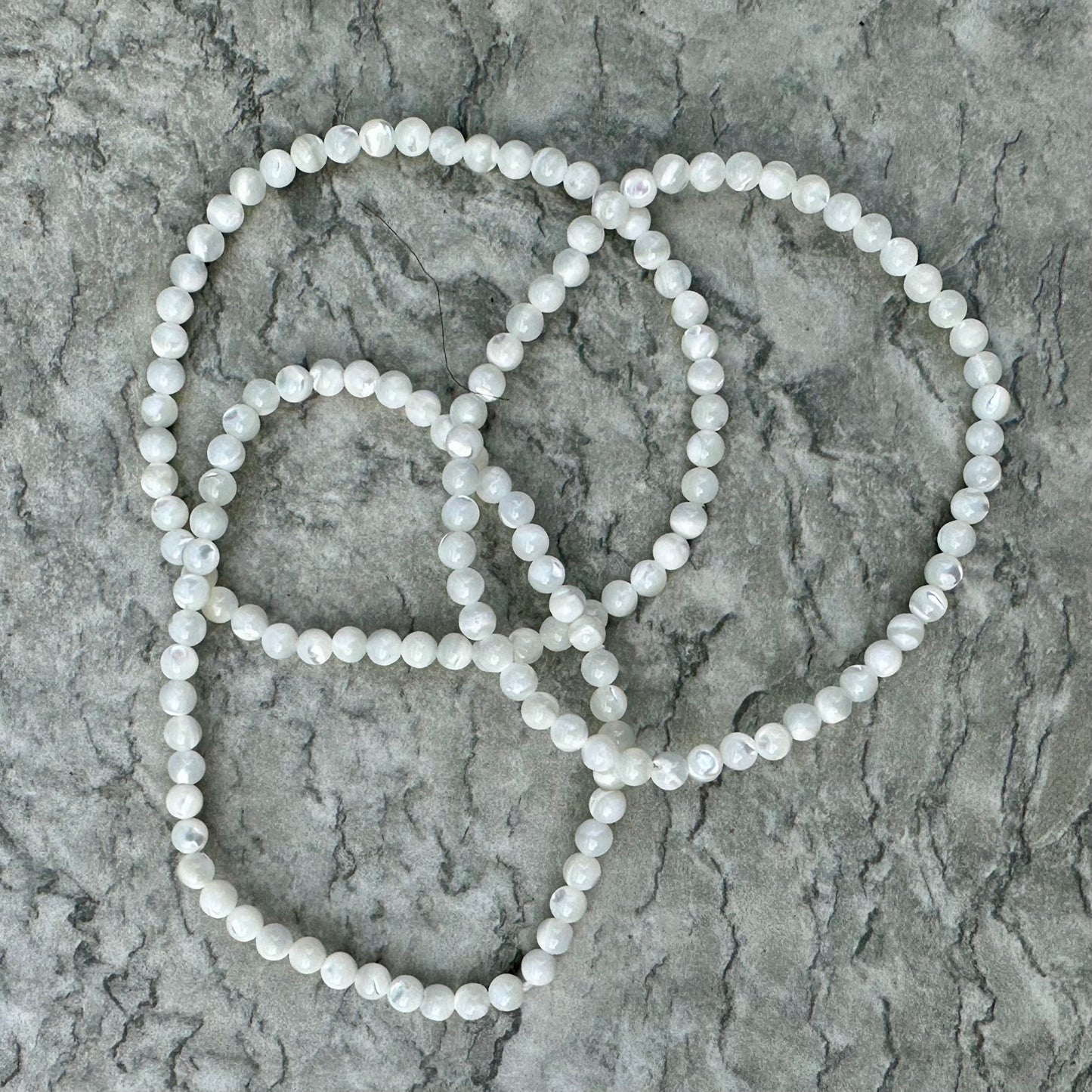 White Shell Bracelets 4mm