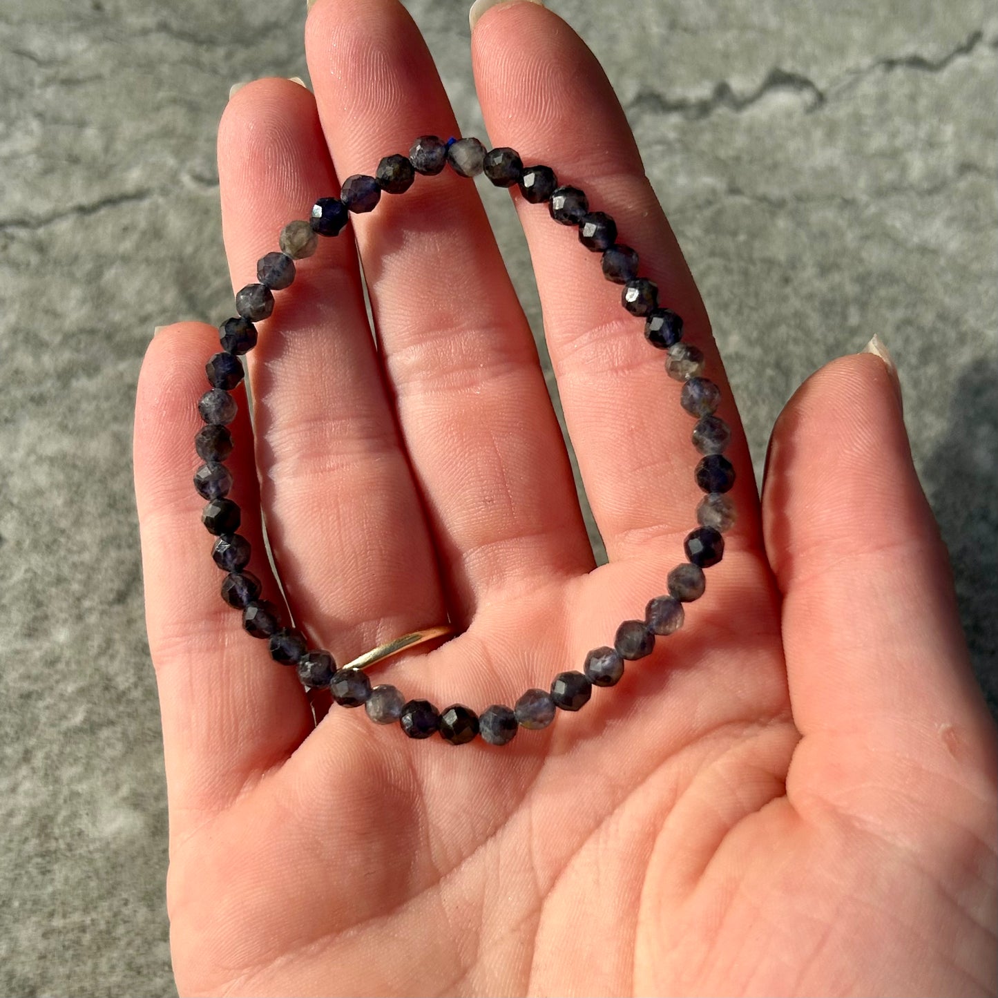 Faceted Cut Iolite Bracelet 4mm