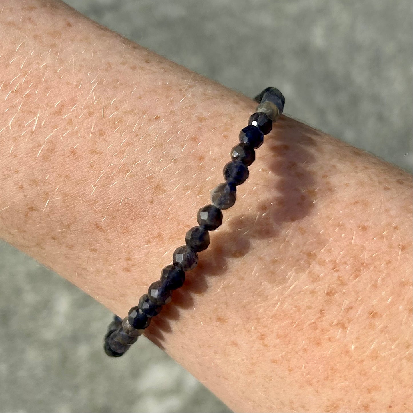 Faceted Cut Iolite Bracelet 4mm