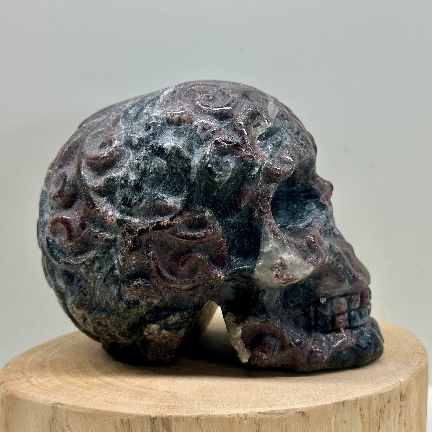 Garnet Skull Carving