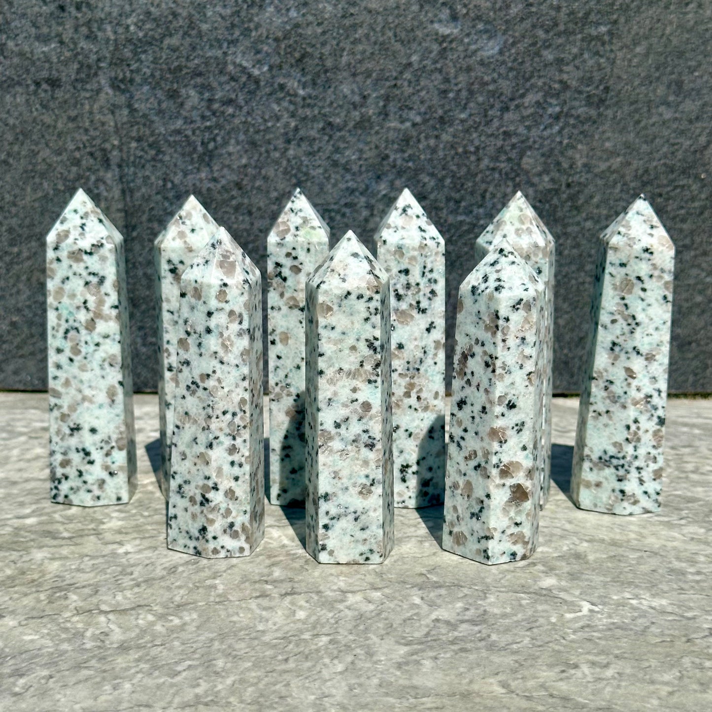 Kiwi Jasper Towers