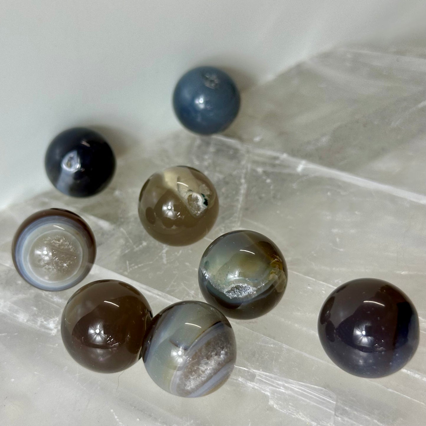 Agate Mini Spheres (20mm)