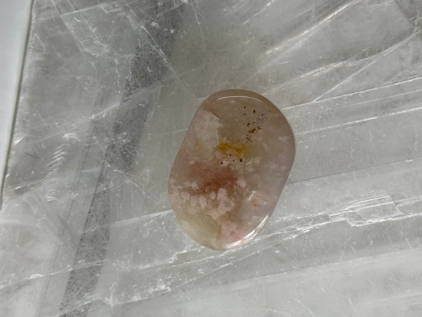 Flower Agate Palmstone