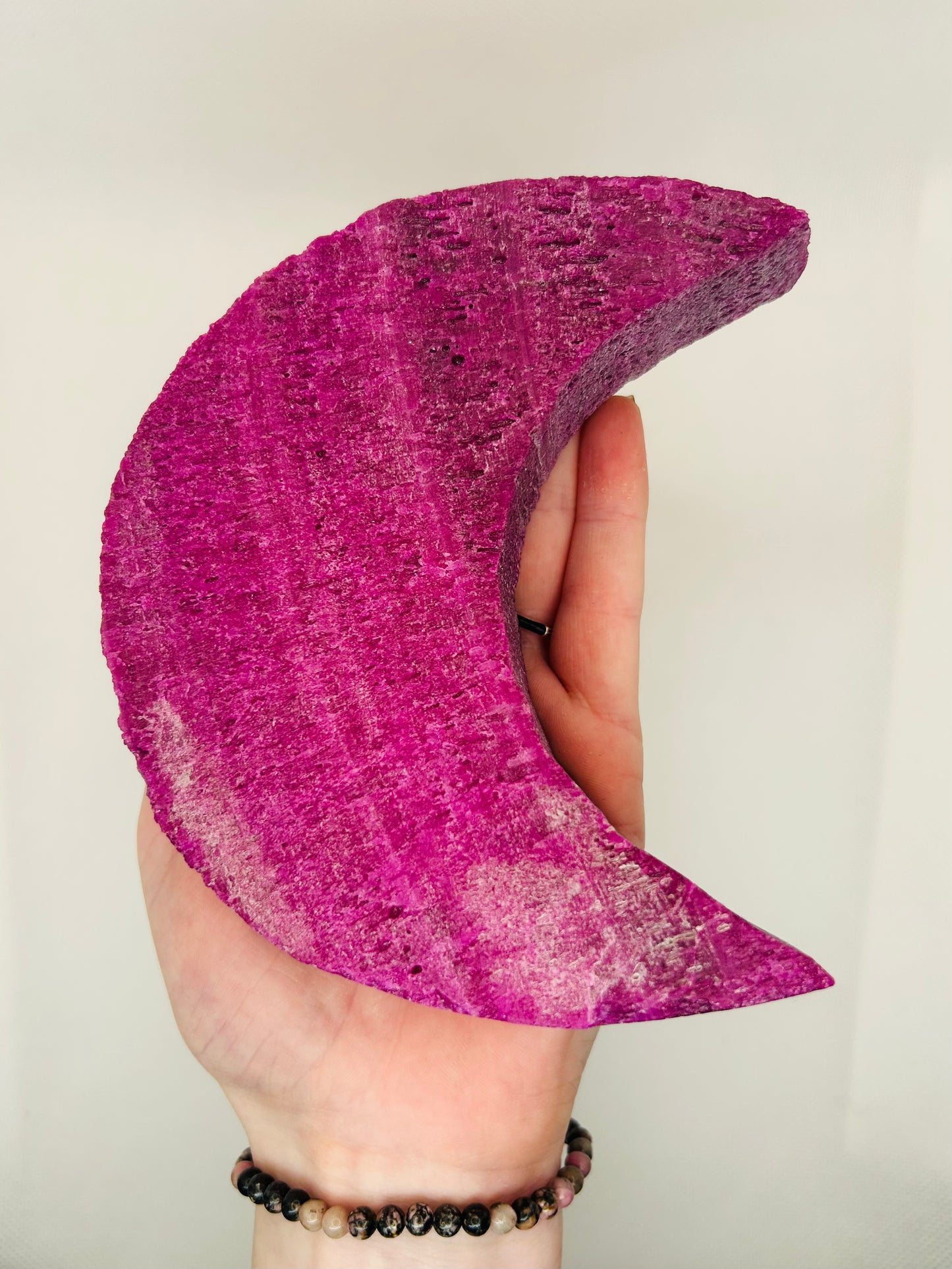 Honey Comb Ruby Moon