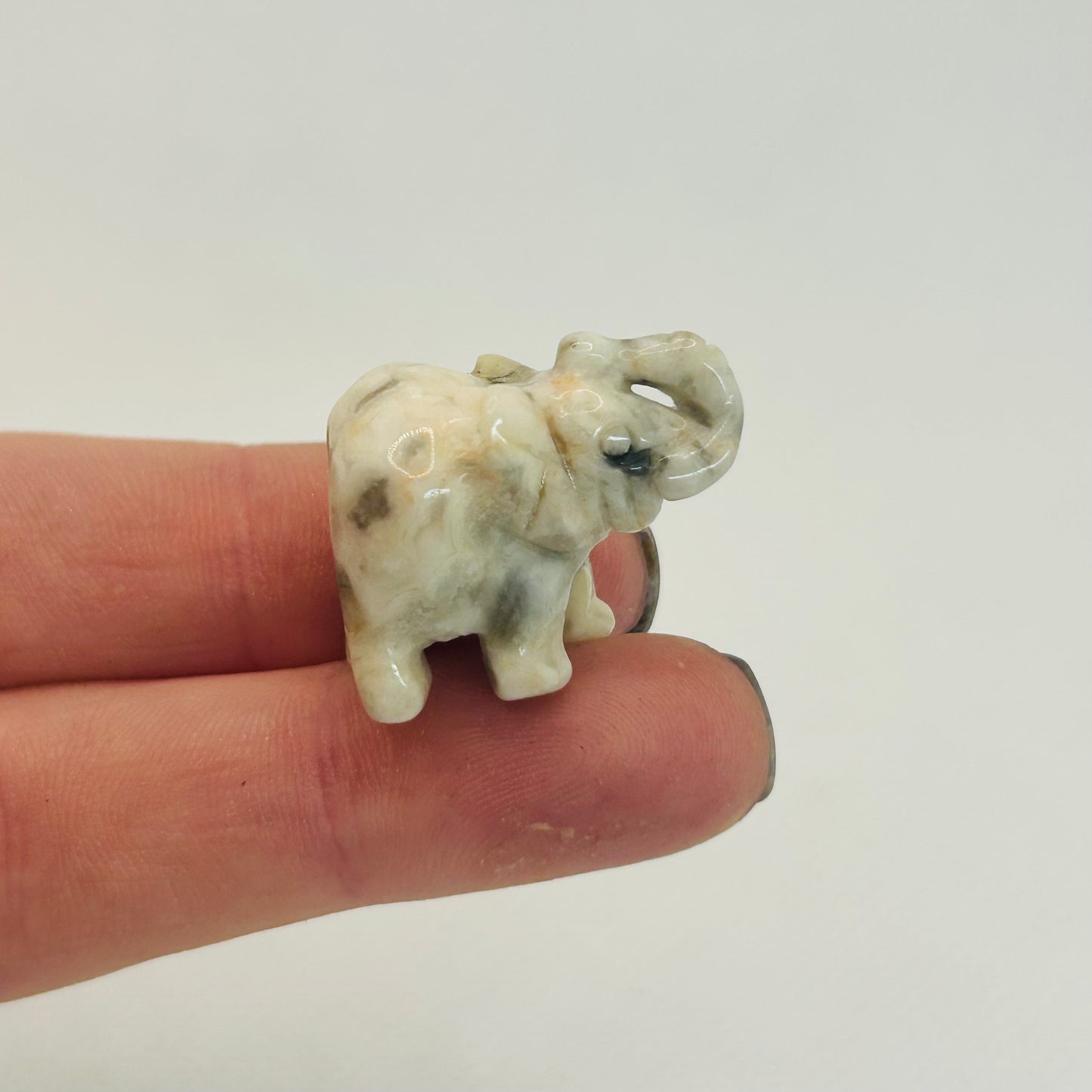 Mini Crystal Elephant Carving