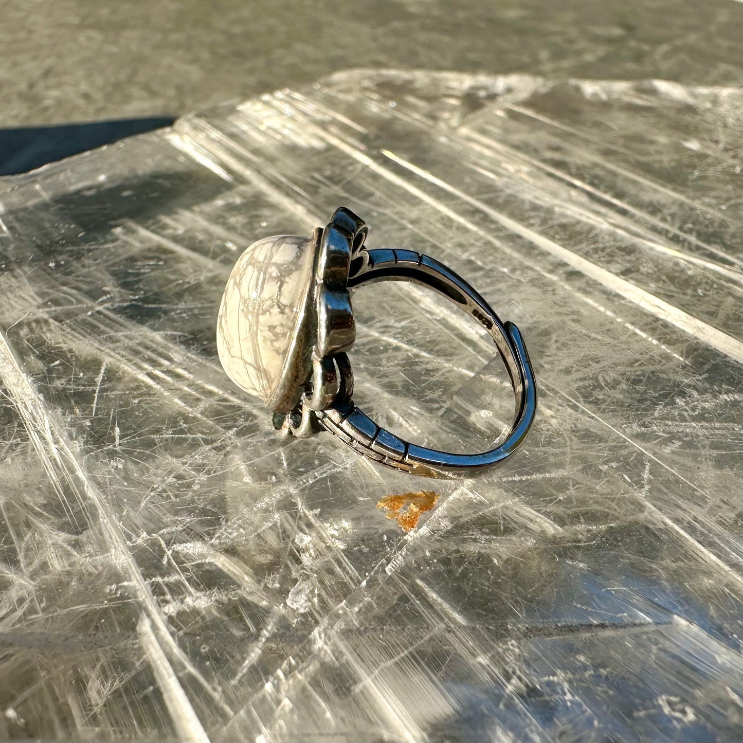 Adjustable Howlite 925 Ring