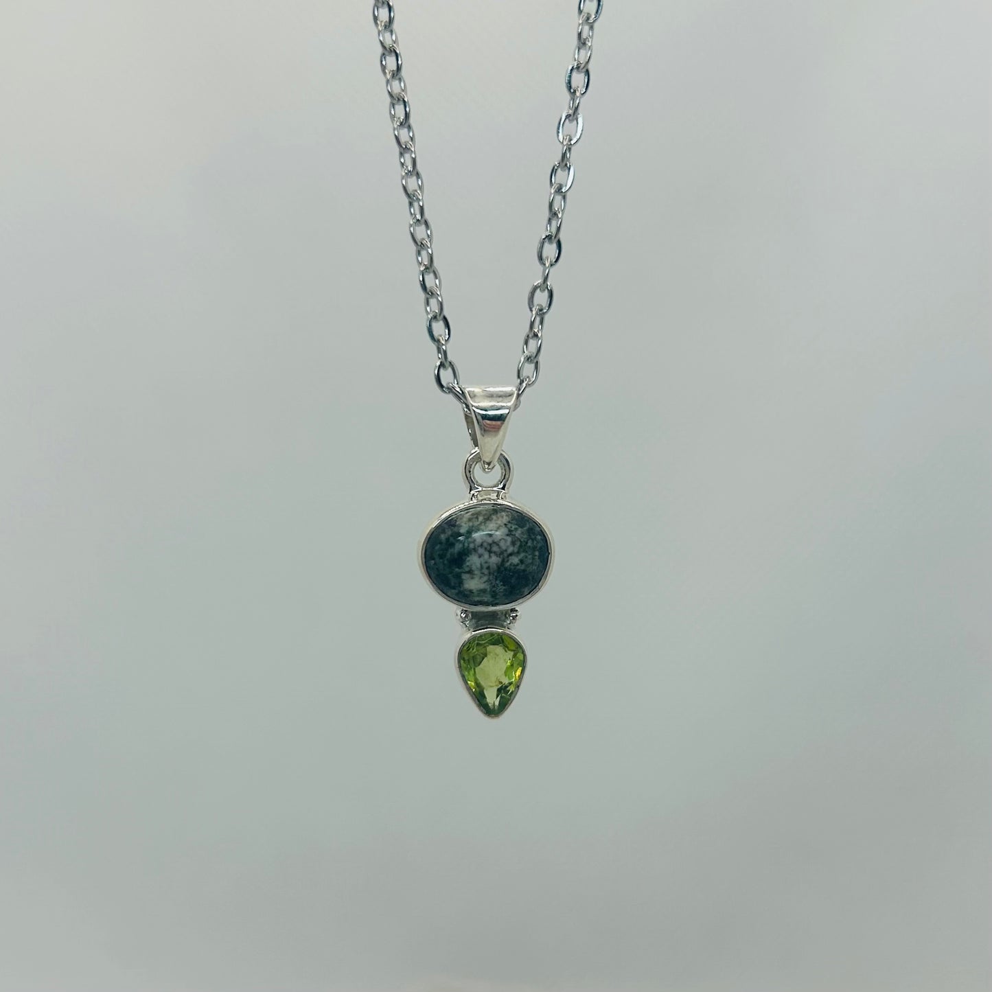 Preseli & Pritdote Pendant