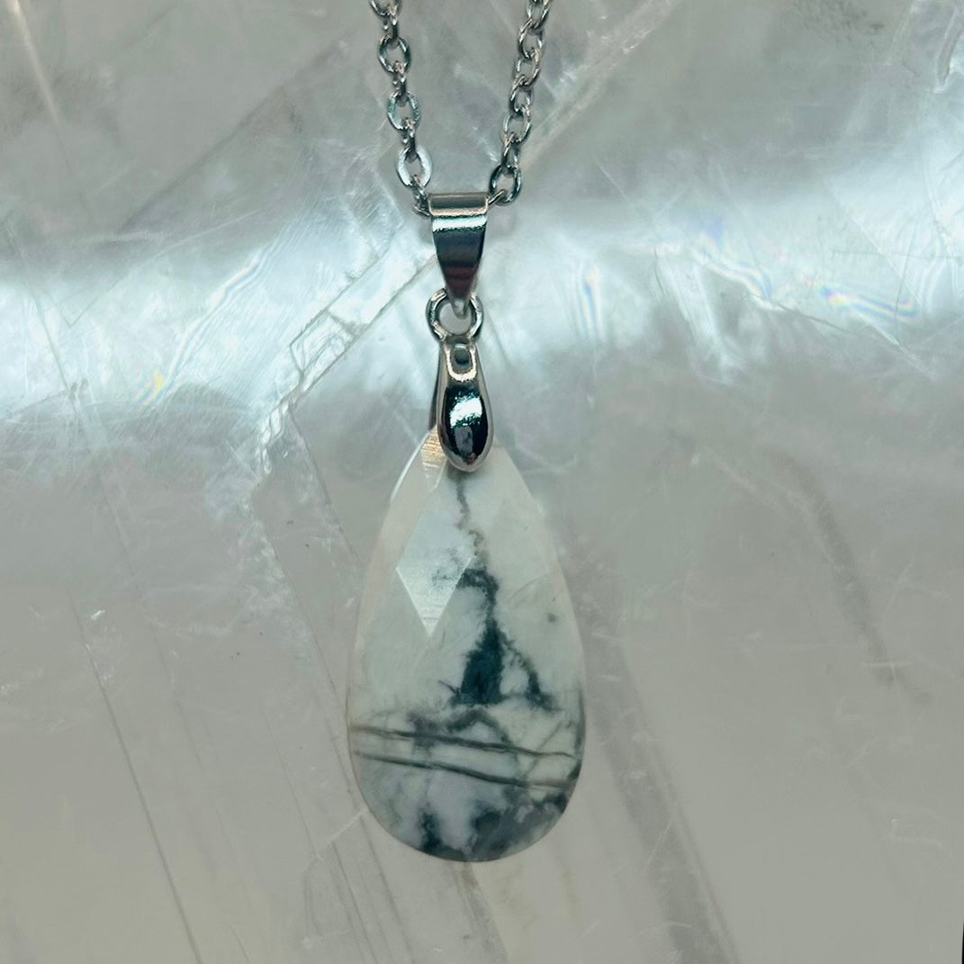 Howlite Faceted Pendants