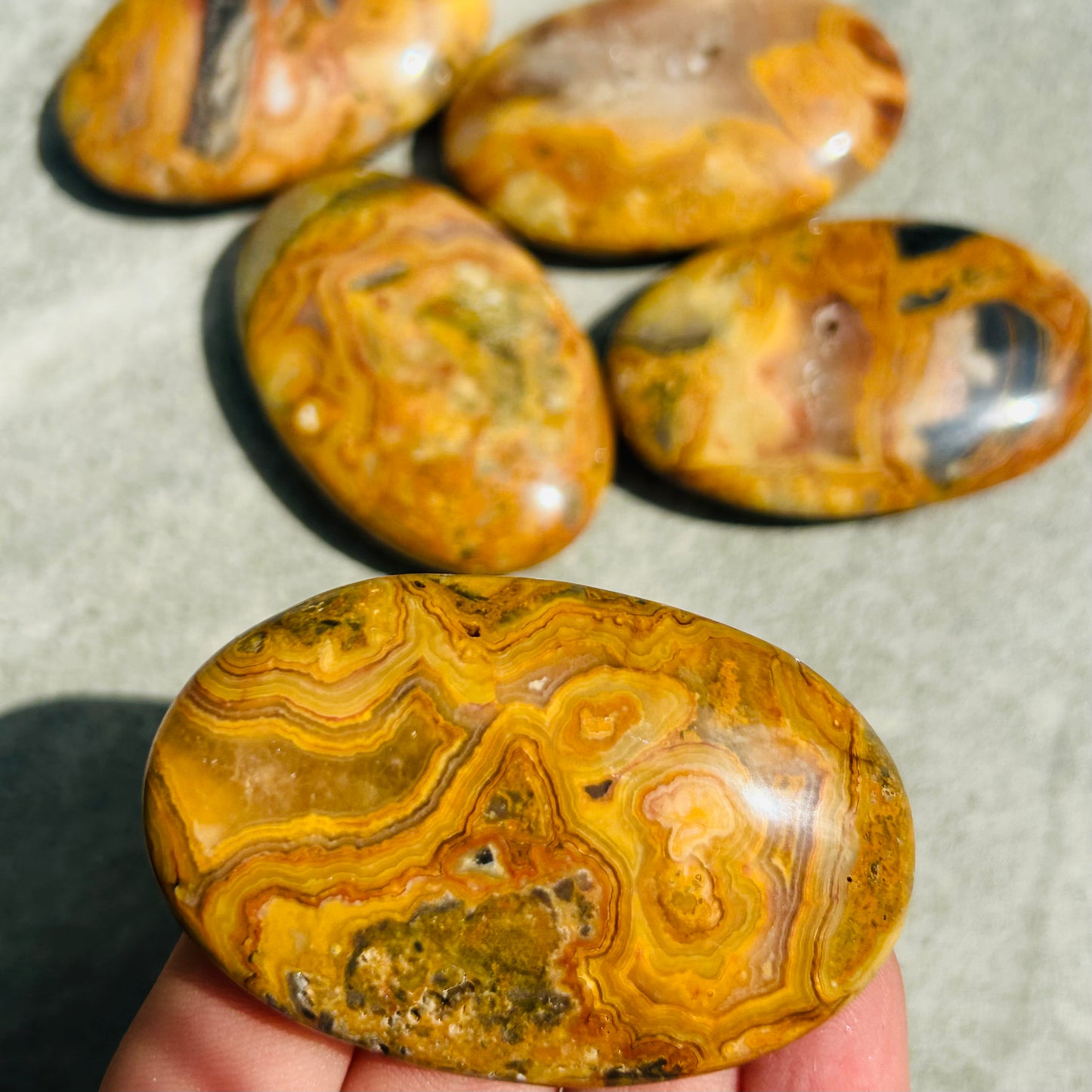 Crazy Lace Agate Palmestone