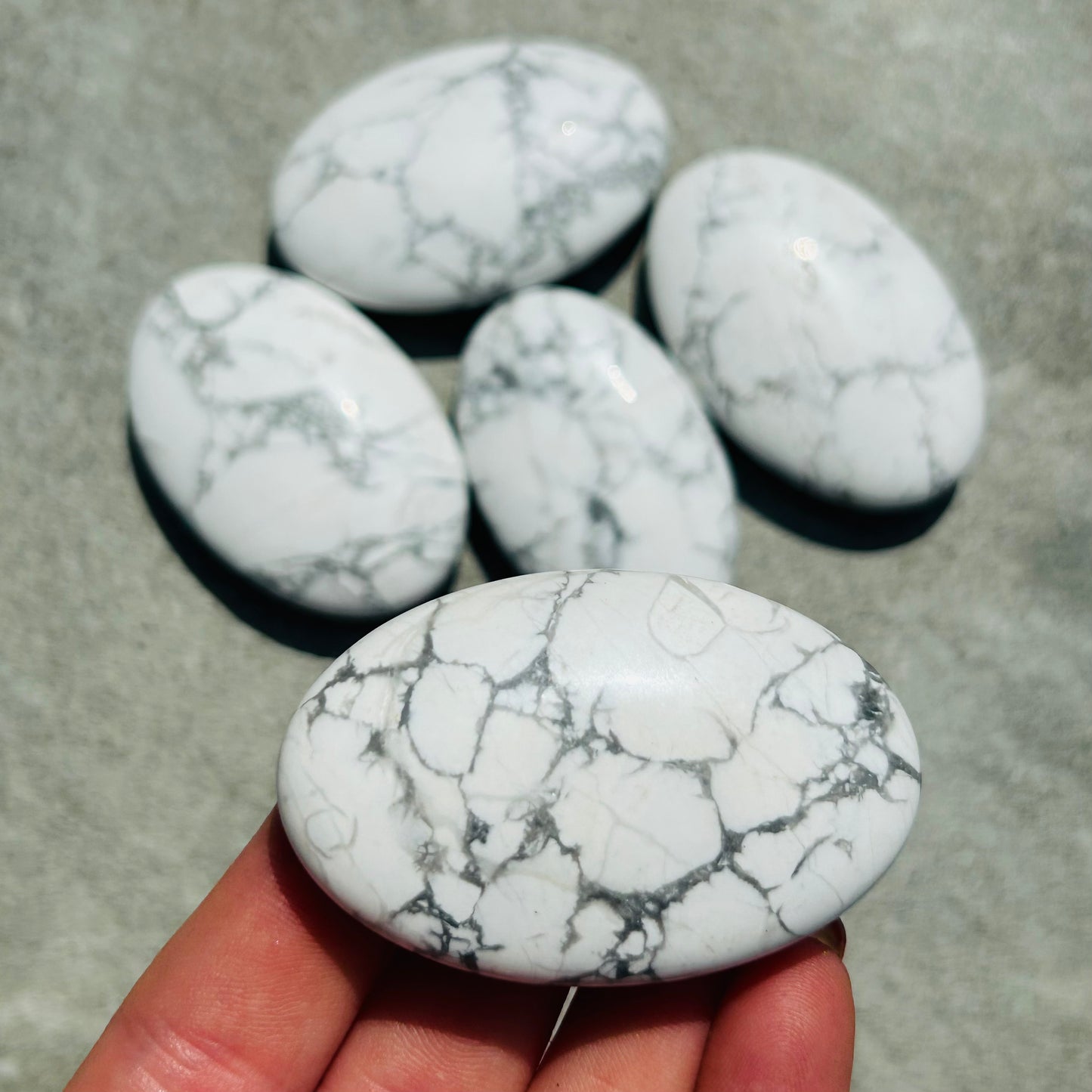 Howlite Palmstone