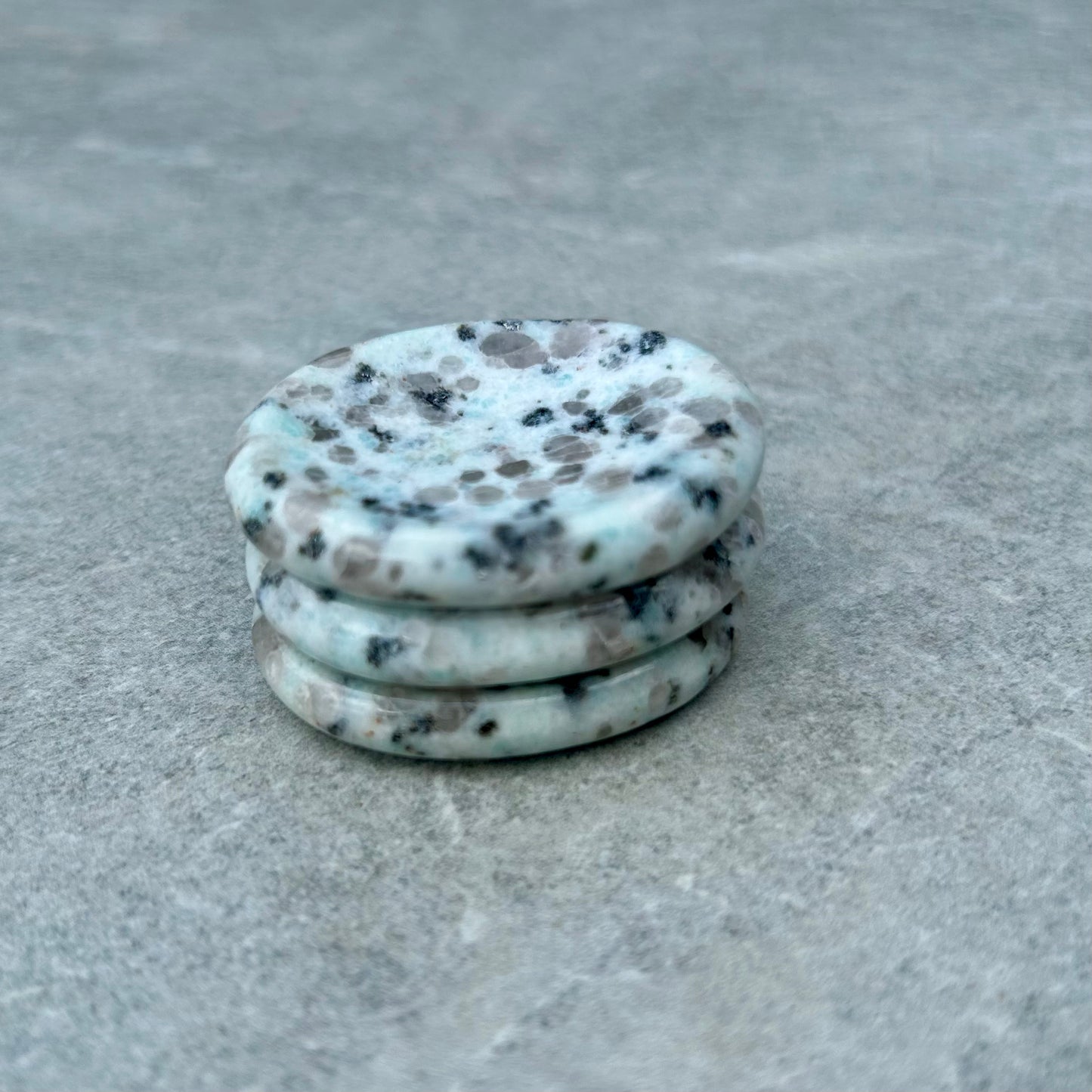 Kiwi Jasper Oval Worry Stone