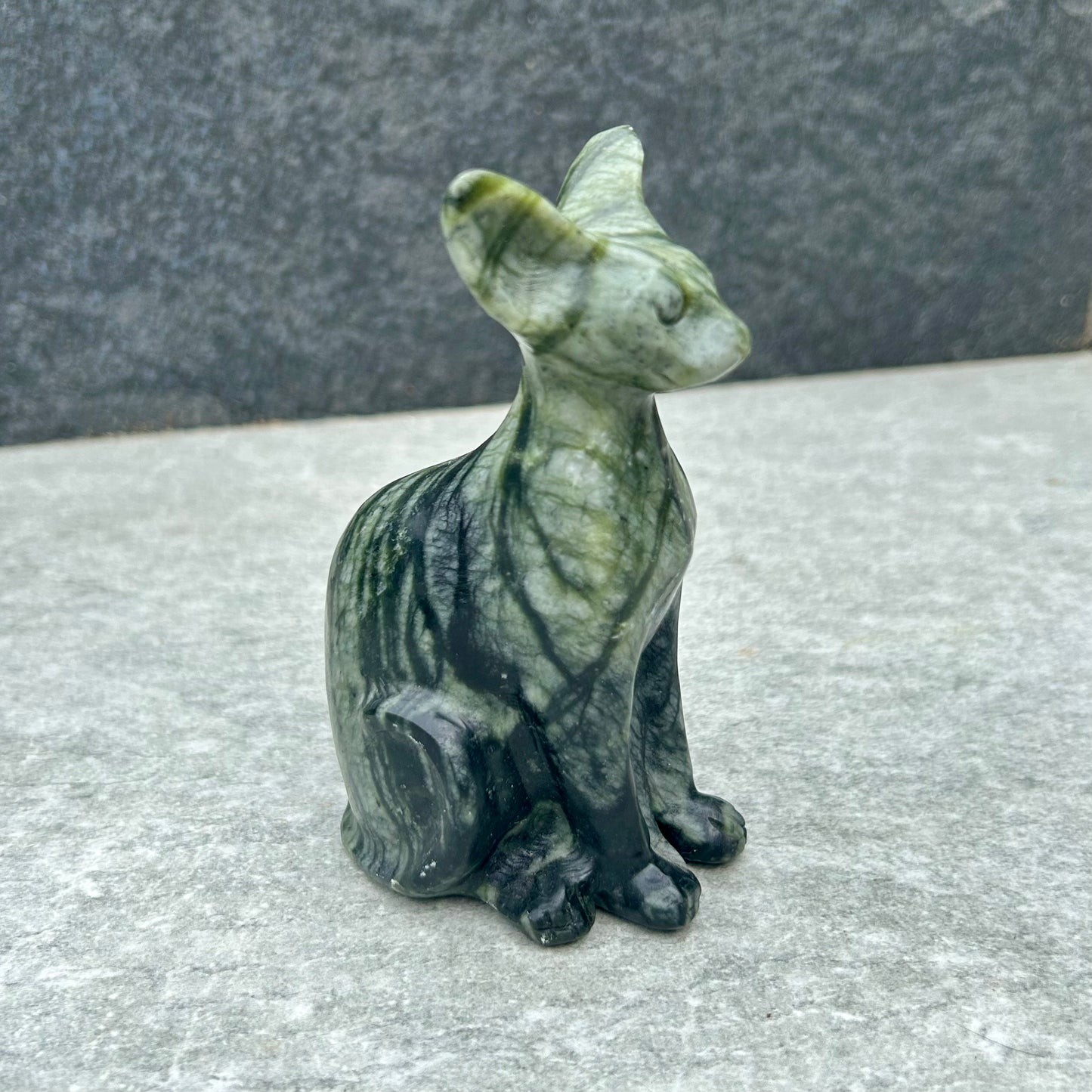 Nifty Jade Egyptian Cat Carving
