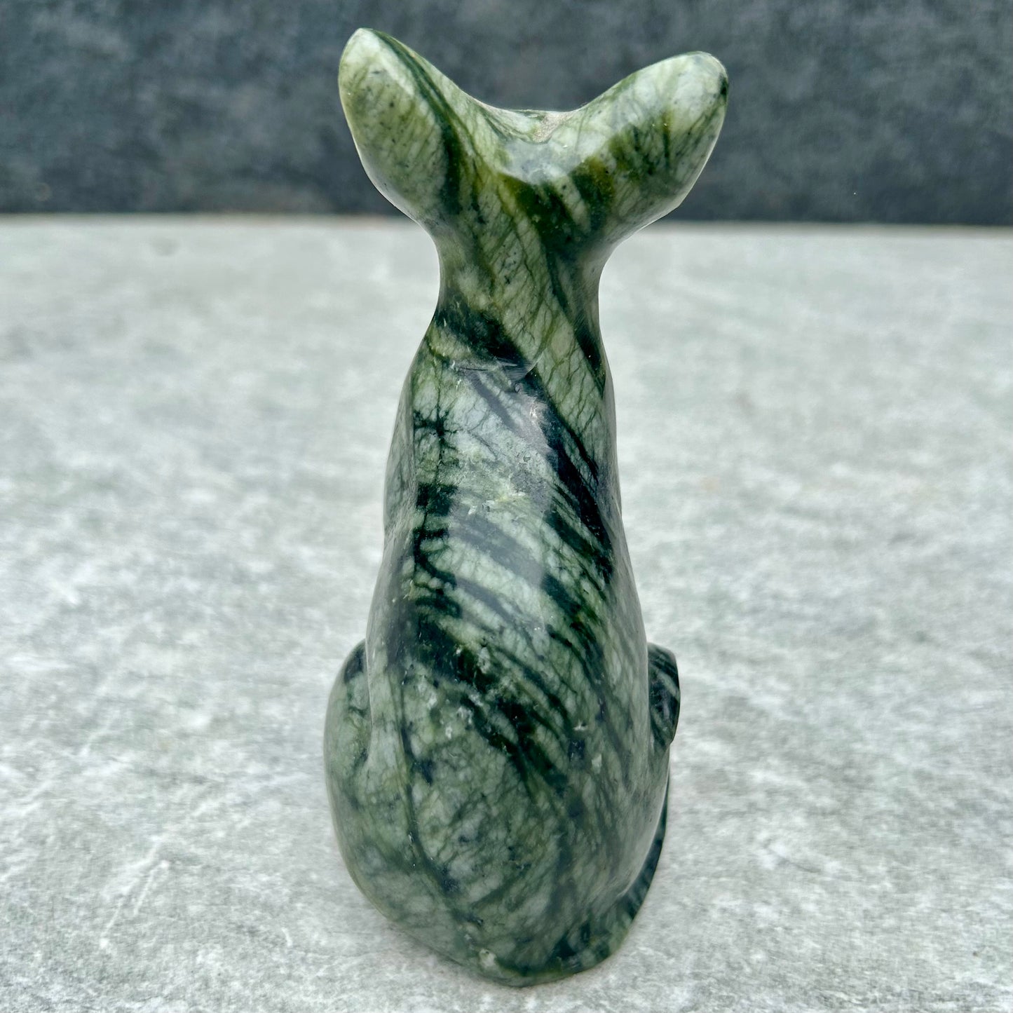 Nifty Jade Egyptian Cat Carving