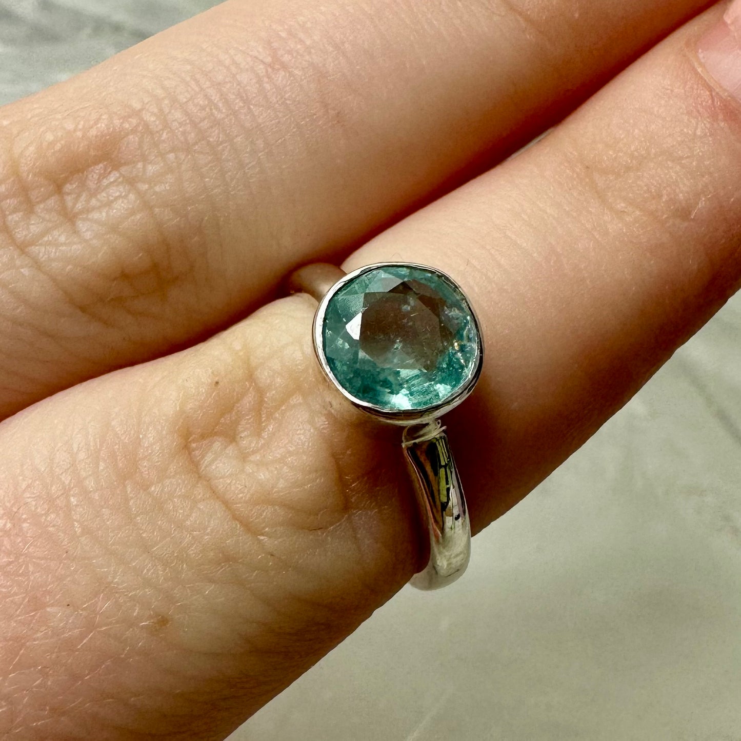 Green Kyanite (Size M/N) Ring