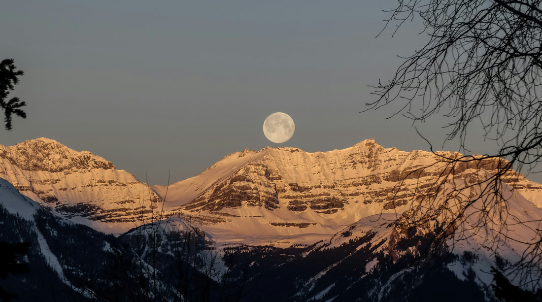 🌕✨ Harness the Power of the Full Supermoon This Friday