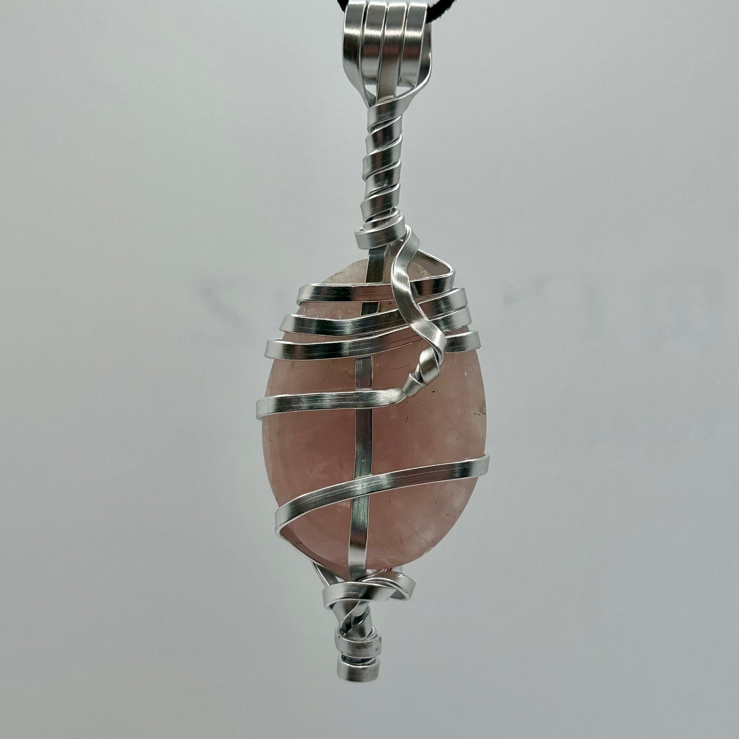 Lee’s makes Rose Quartz Pendant