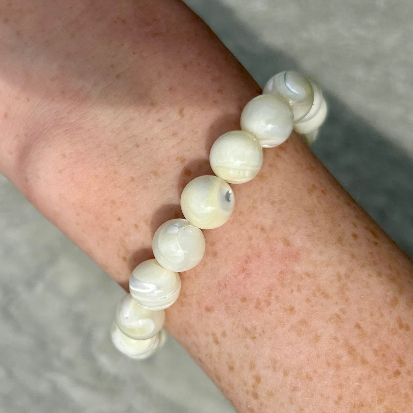 White Shell Bracelets 10mm