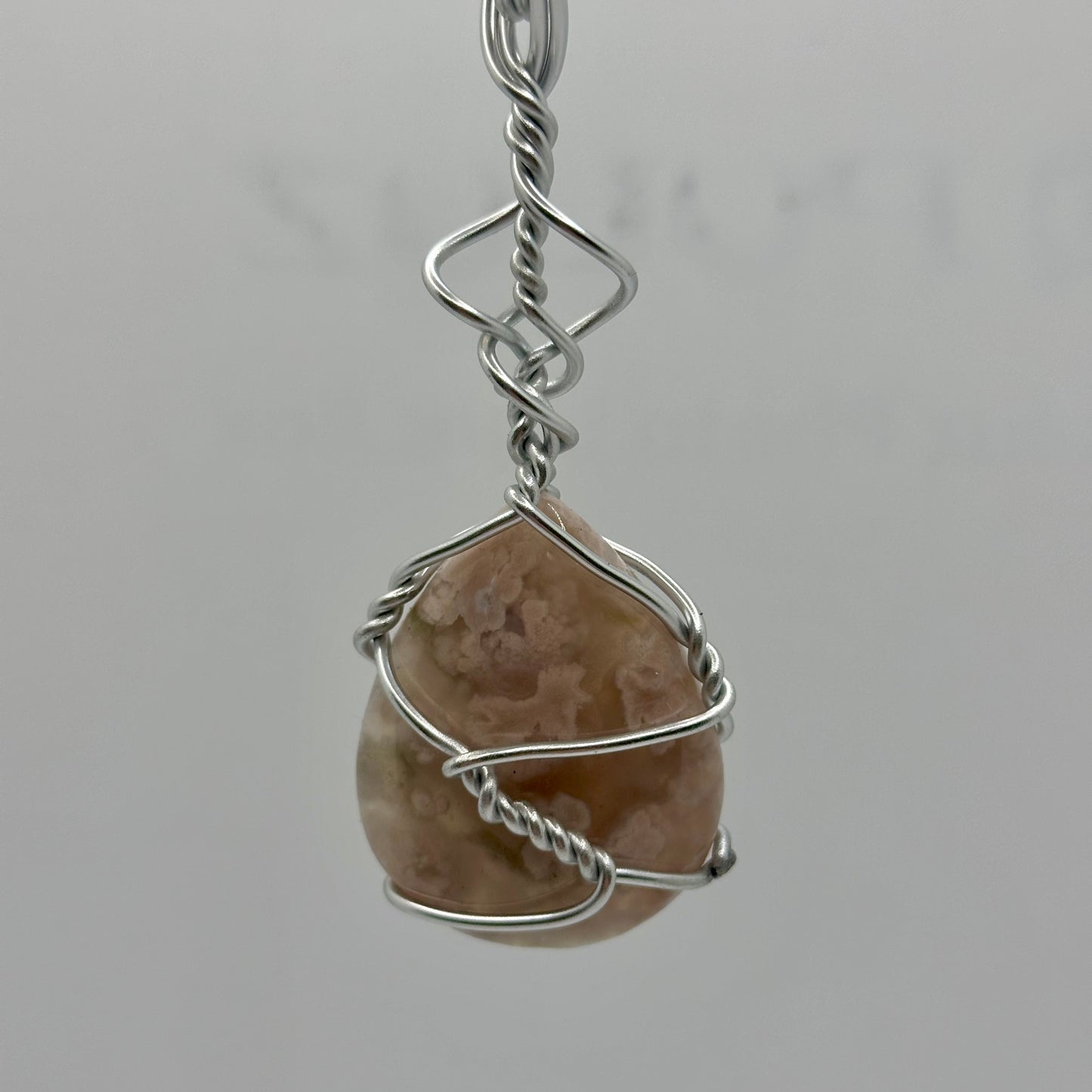 Lee’s Makes Flower Agate Pendant