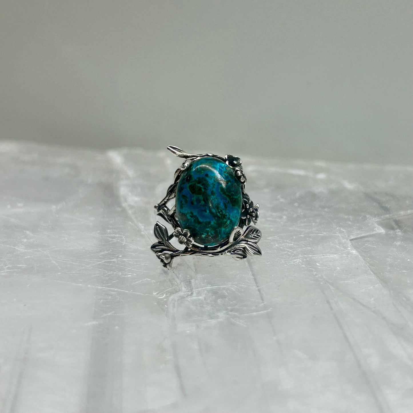 Malacholla Adjustable Ring