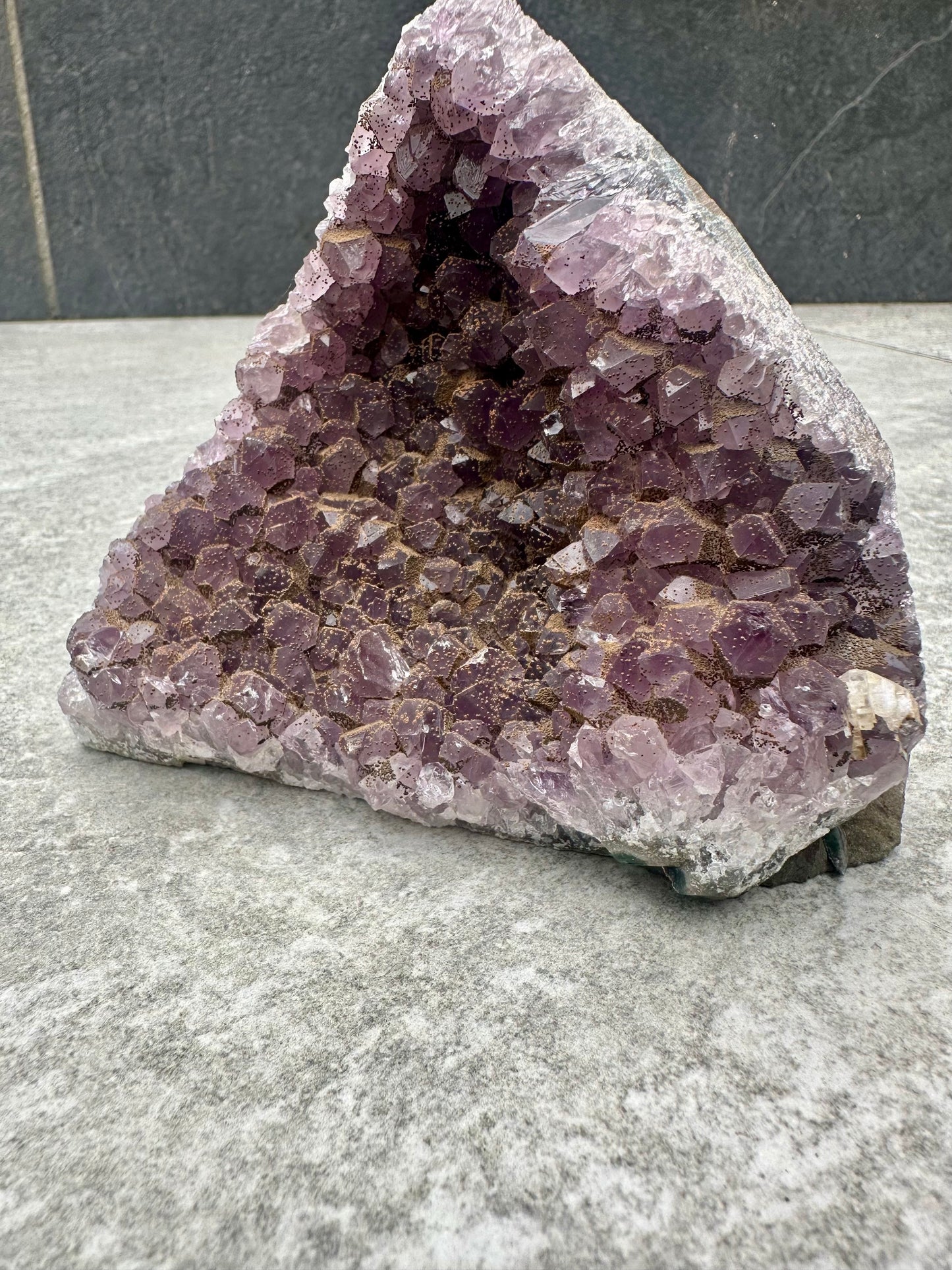 Amethyst cut base ￼