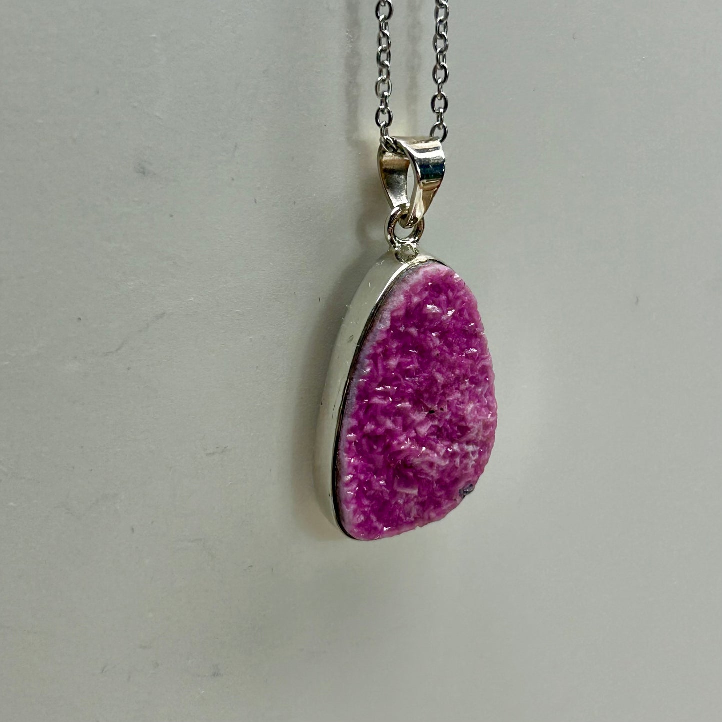 Colbolt Calcite Necklace