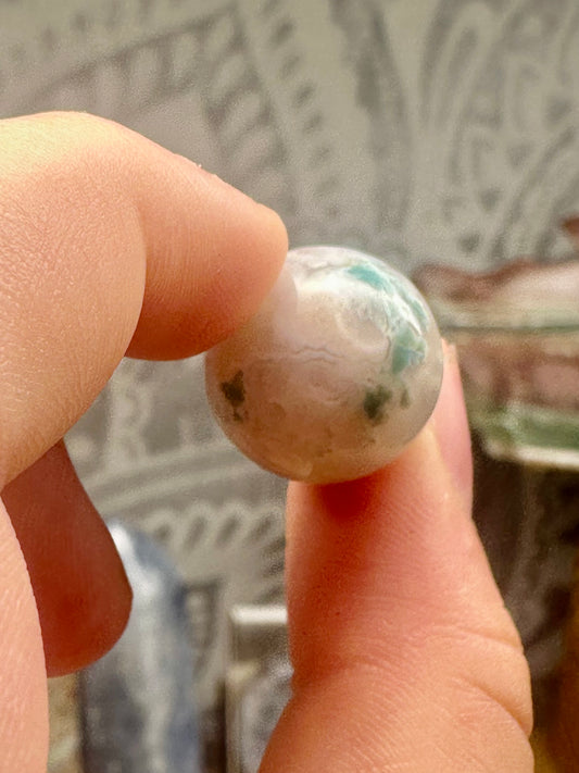 Green flower agate