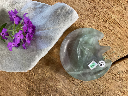 Fluorite Plate (7.5cm)