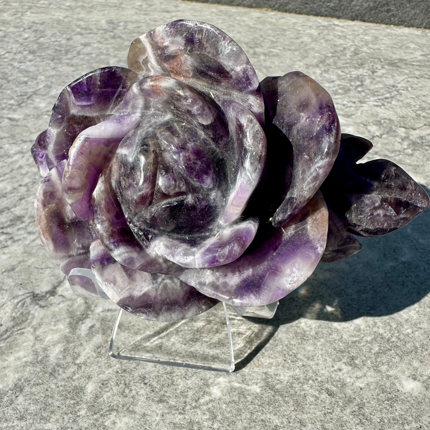 Dream Amethyst Flower Carving