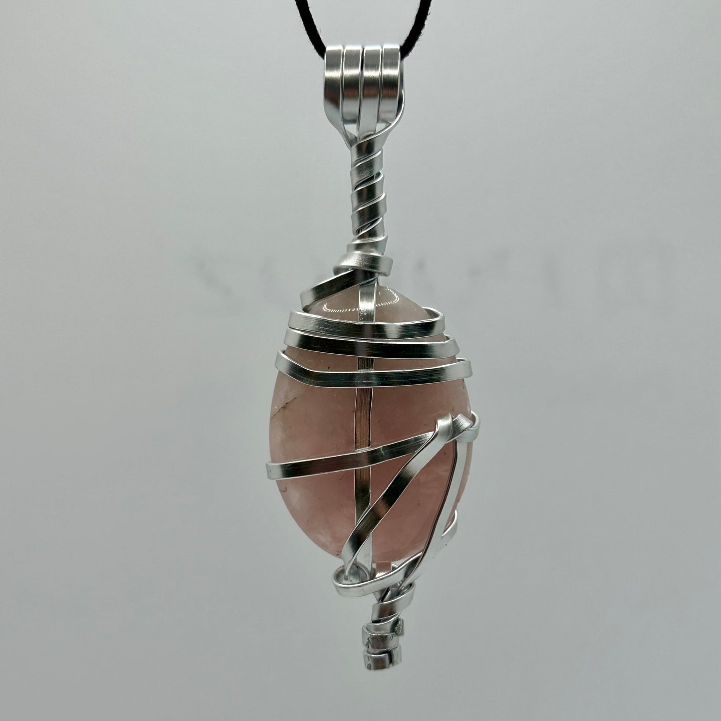 Lee’s makes Rose Quartz Pendant