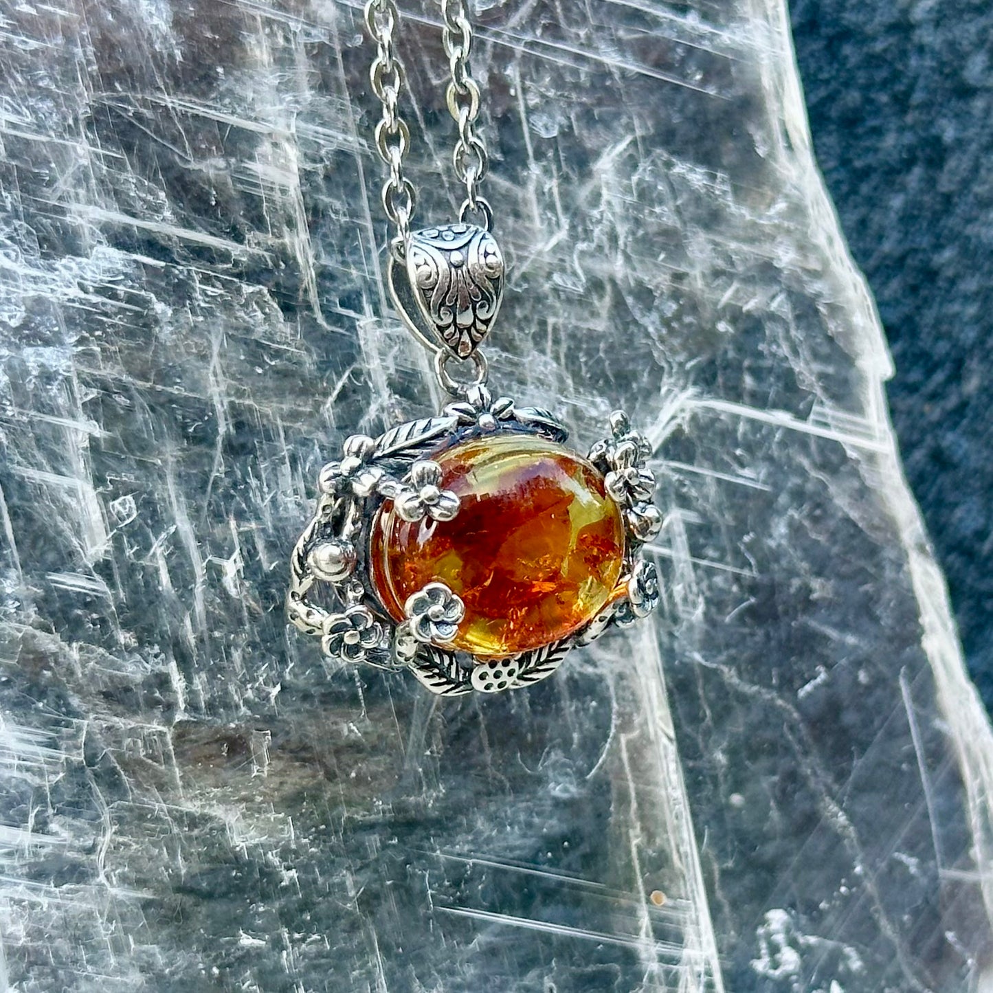 Ornate 925 Amber Pendant
