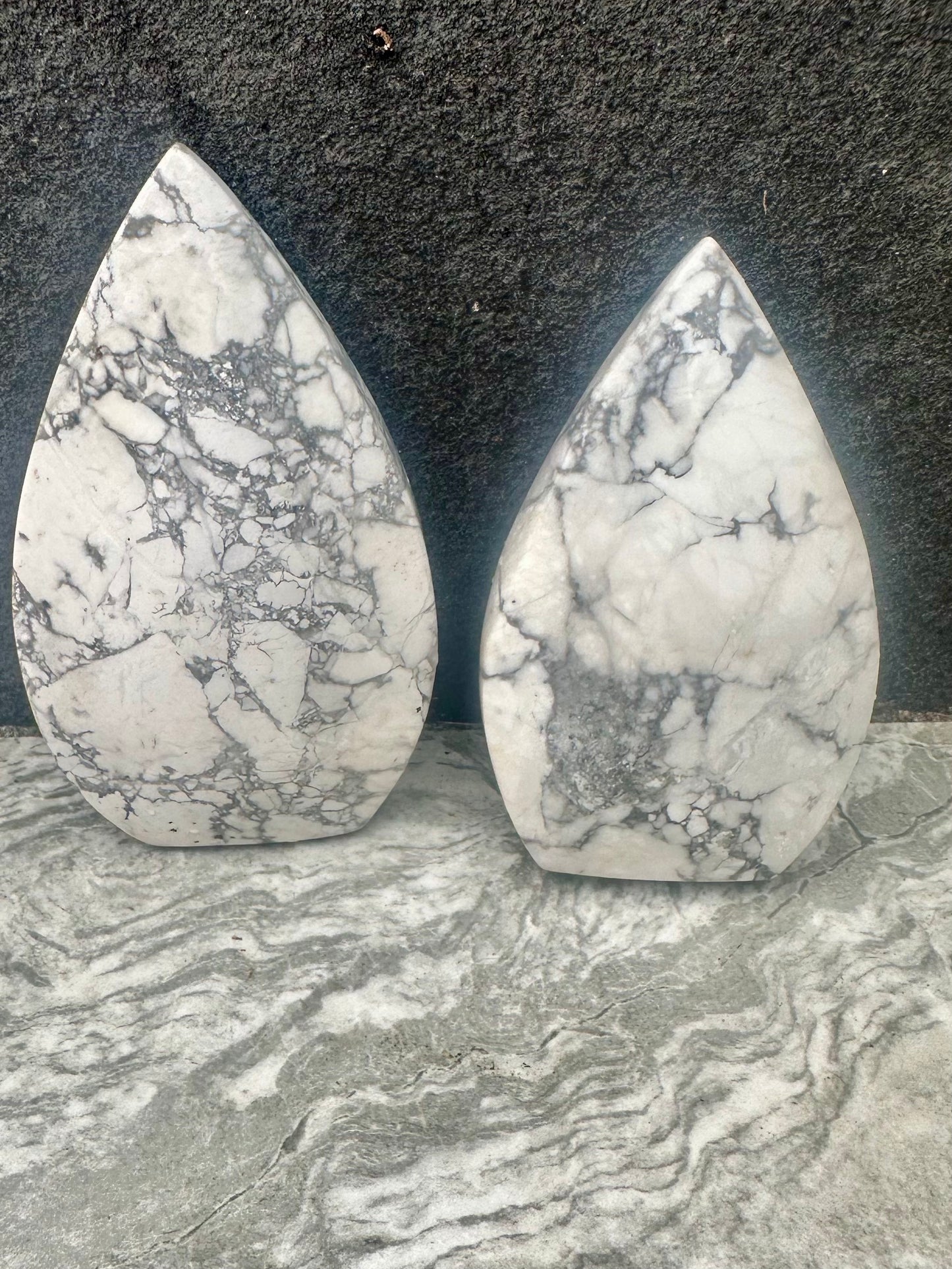 Howlite Flames
