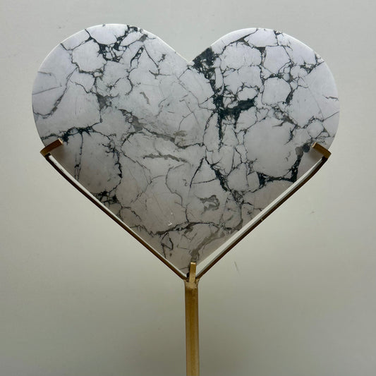 Howlite Heart On Stand
