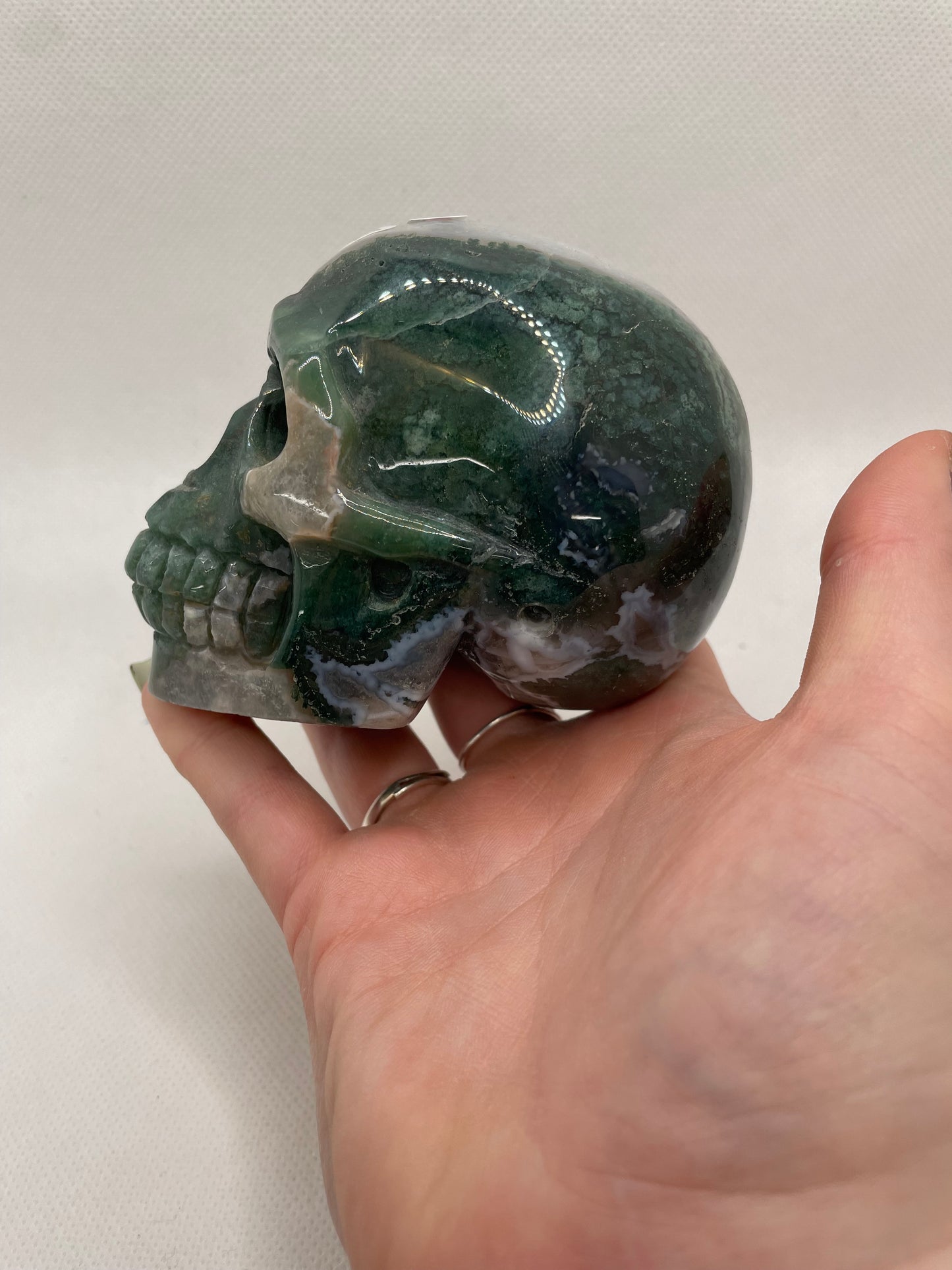 Moss-Agate Skull