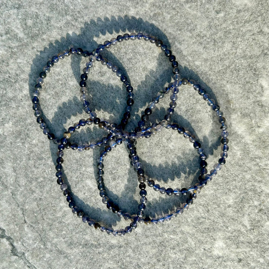 Iolite Bracelet 4mm