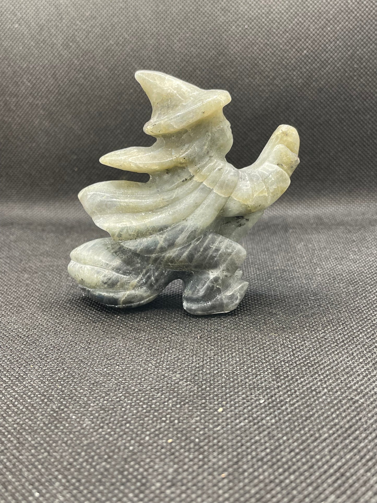 Obsidian Witch Carving (7.5cm)