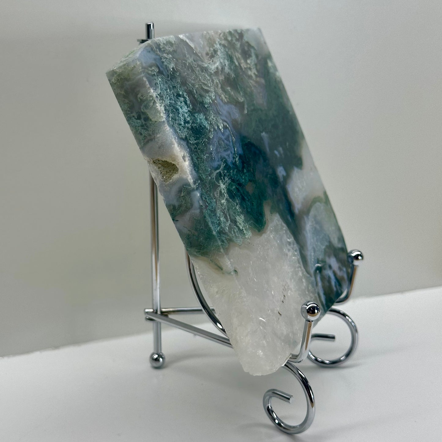 Moss Agate Slab On Stand