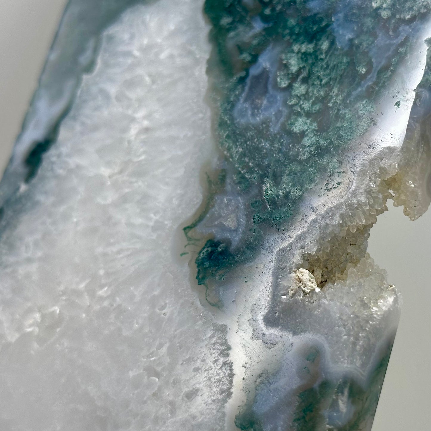 Moss Agate Slab On Stand