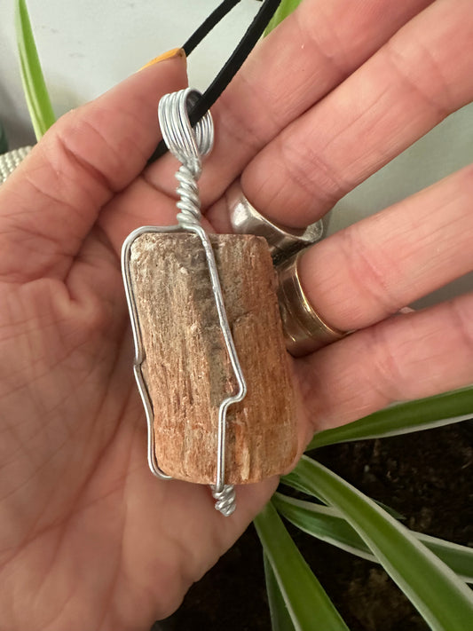 Lee's Makes - Fossilised Wood Pendant