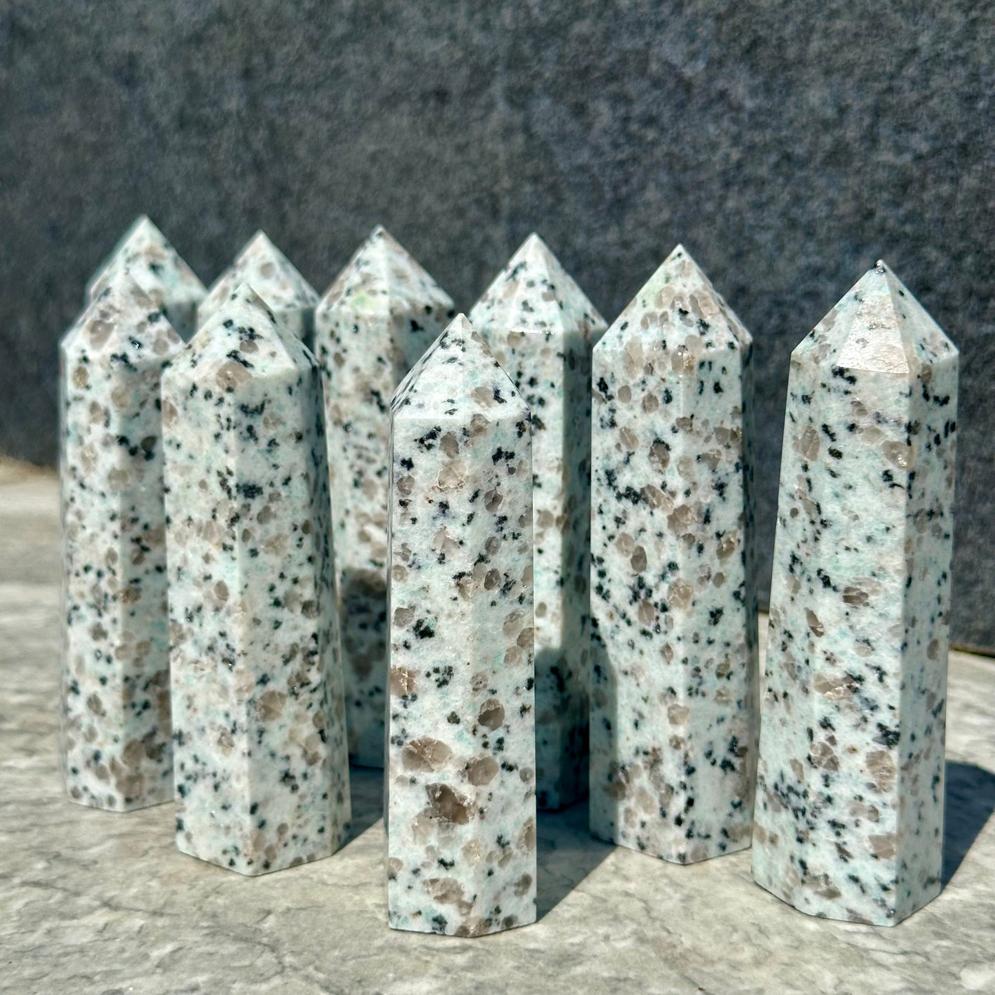 Kiwi Jasper Towers