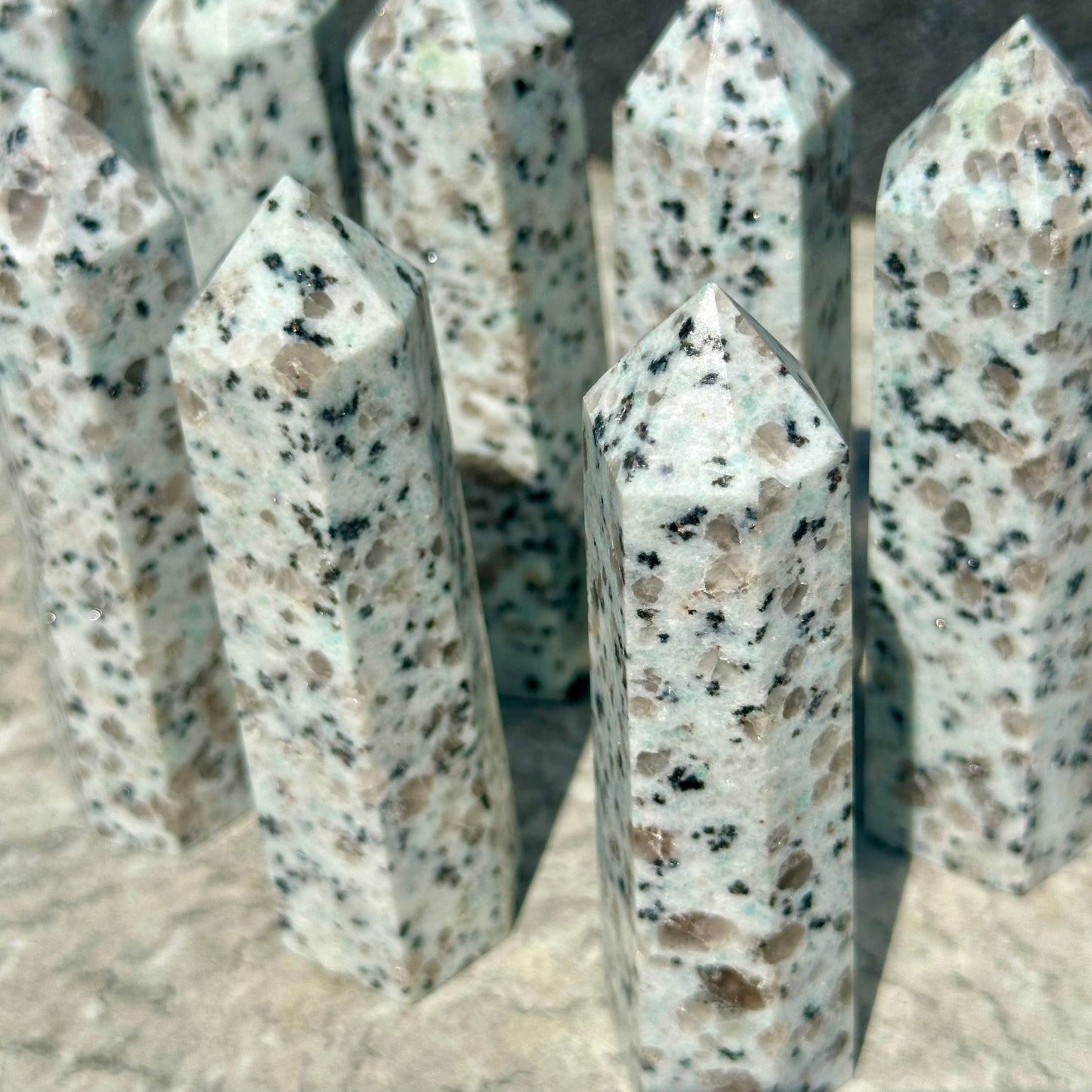 Kiwi Jasper Towers