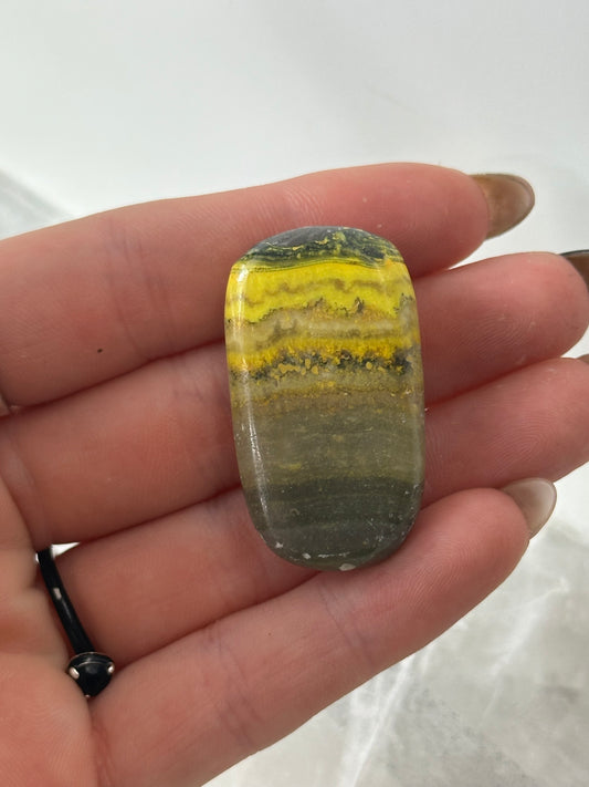 Bumble Bee Jasper Small Palms 3.5cm